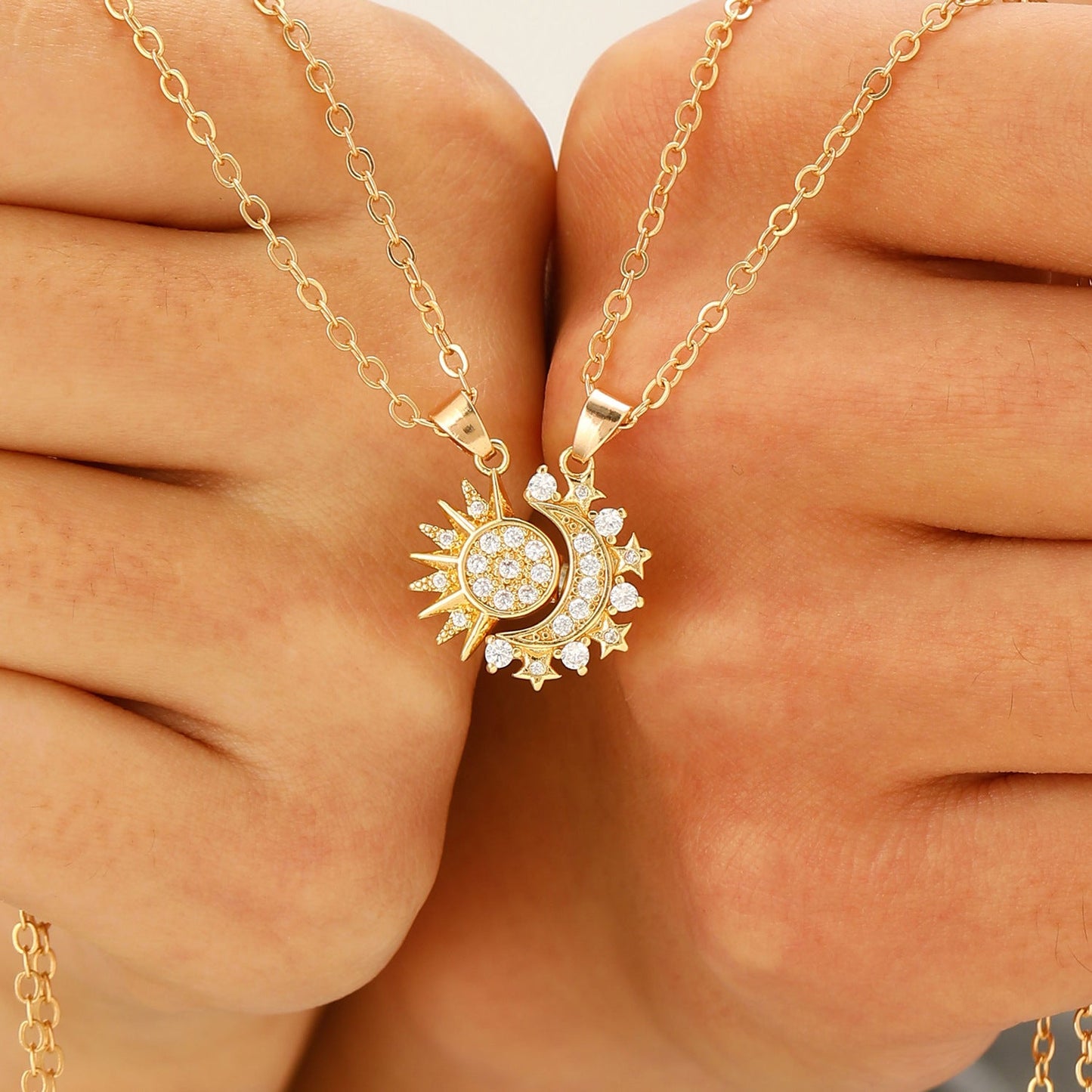 Magnetic Couple Necklace – Sun & Moon Pendant | Romantic Clavicle Chains | AlinKriti hz4es6-6w