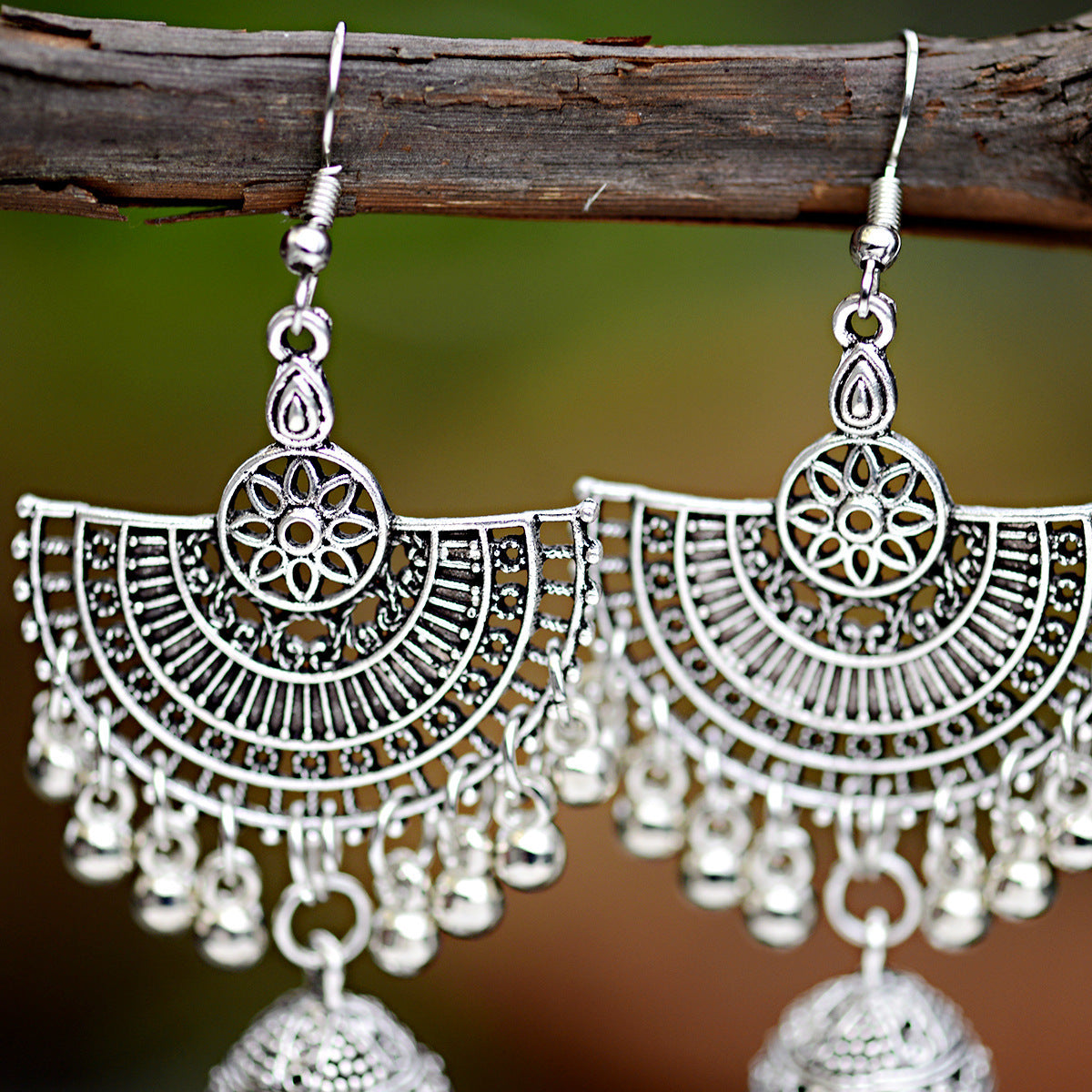 Bell Tassel Earrings – Vintage Ethnic Diamond Lens Jewelry for Women | AlinKriti hz4es6-6w