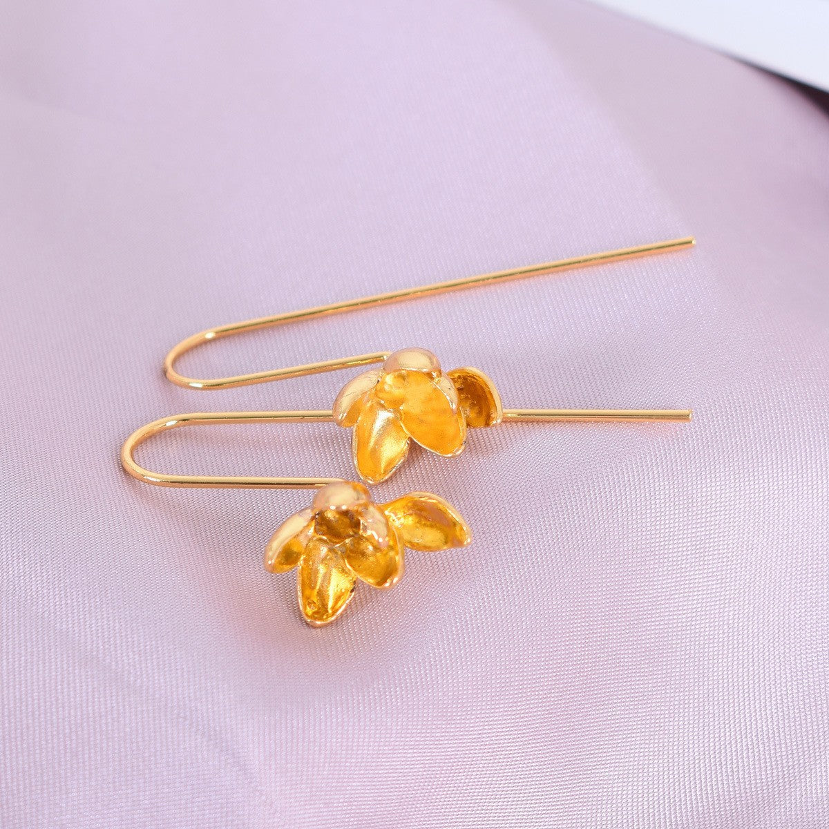 Aurielle Vintage Tassel Long Earrings – Gold & Silver Design