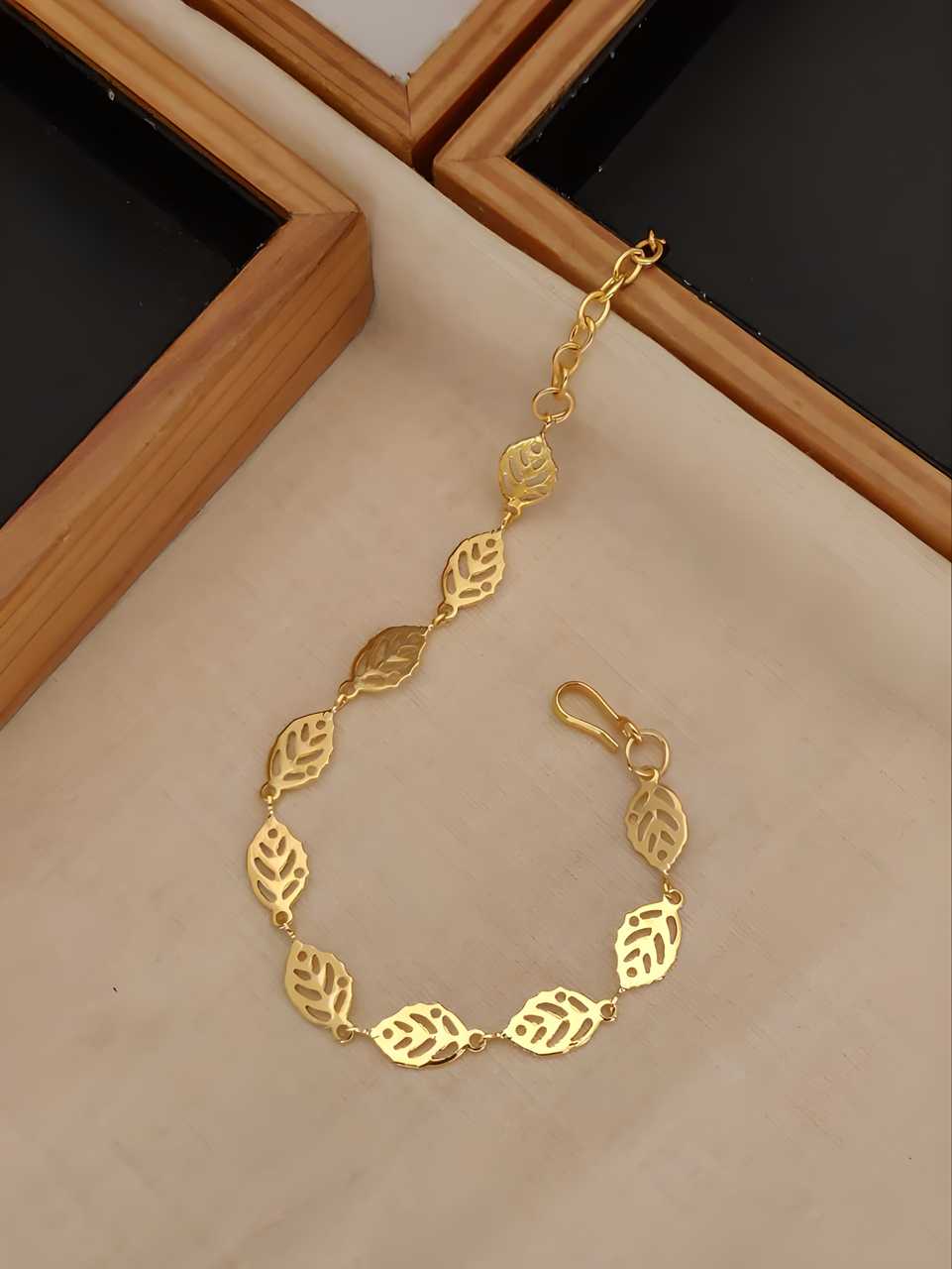 Gold Plated Bracelet for Women | Elegant Minimalist Fashion Jewelry | AlinKriti hz4es6-6w