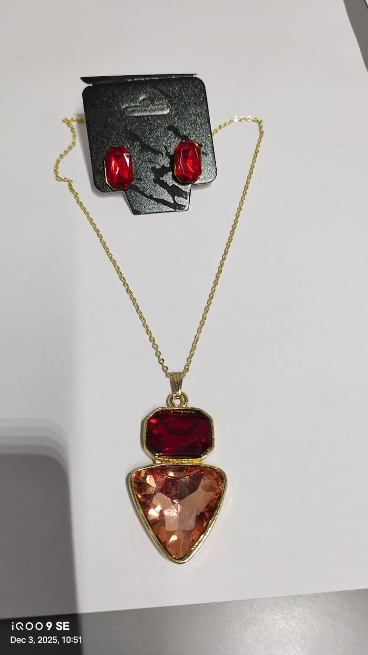 Necklace & Earring Set – Elegant Statement Jewellery