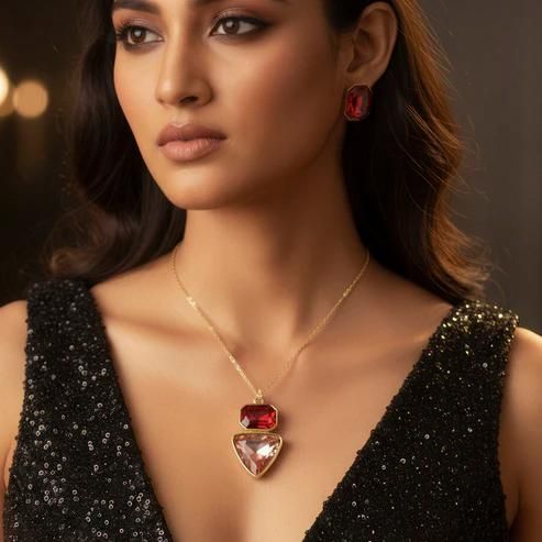 Necklace & Earring Set – Elegant Statement Jewellery