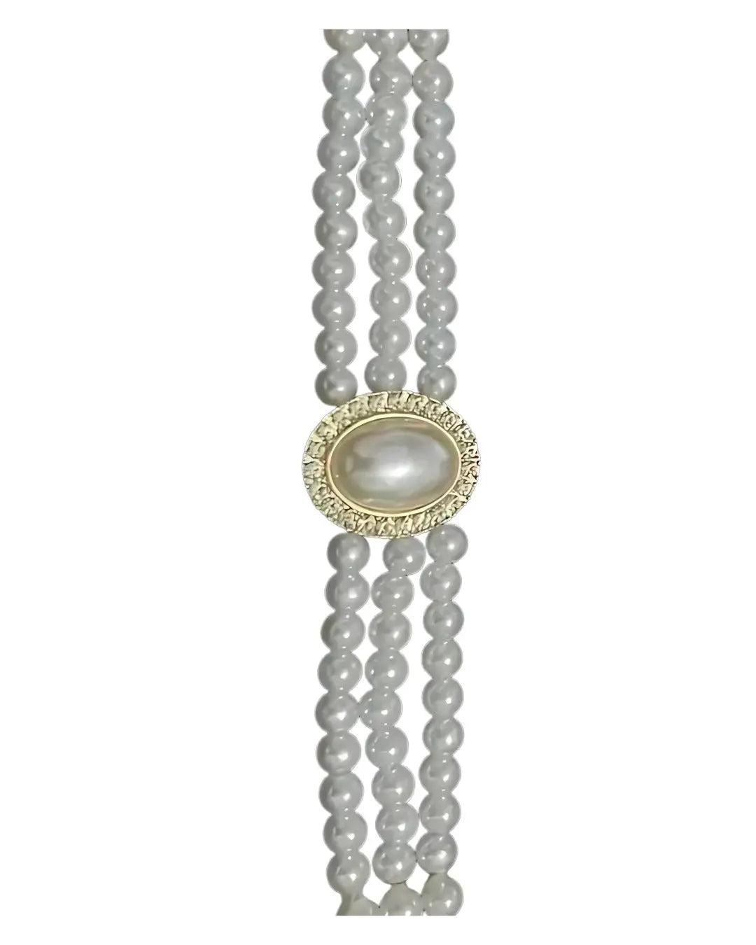 Elegant gold-plated artificial pearl necklace for women, featuring shimmering beads and a timeless, sophisticated design.