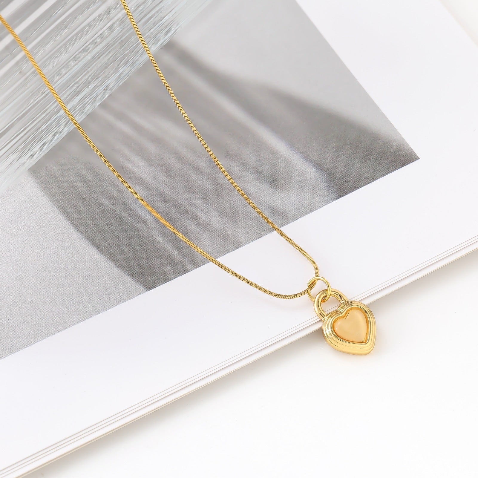 Romantic Crystal Pendant Necklace | Natural Stone & Gold-Plated Aura Jewelry | AlinKriti hz4es6-6w